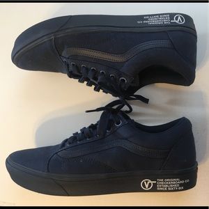 Men’s Navy Blue Vans Sneakers Size 11